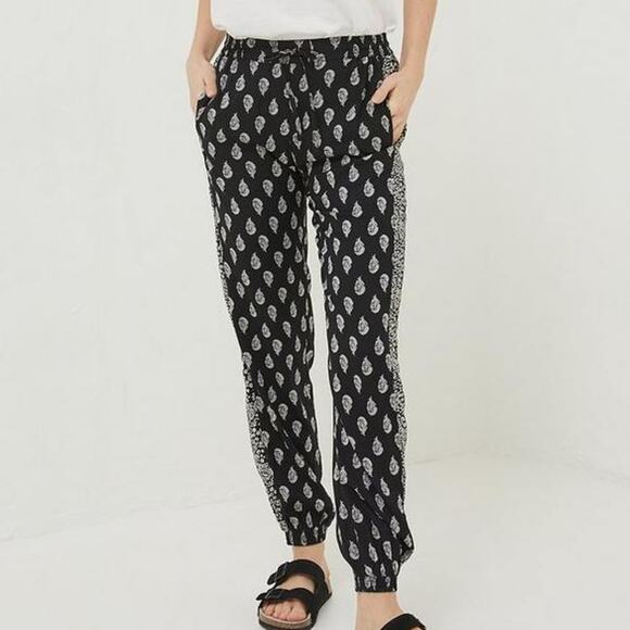 Fat Face Pants - Fat Face Black Floral Jogger Pants Size 6
